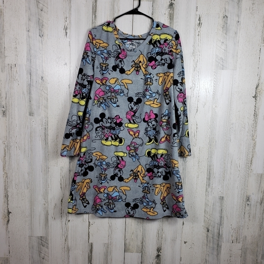 Womans Disney night gown, mini mouse, pluto, daffy and daisy duck size XL